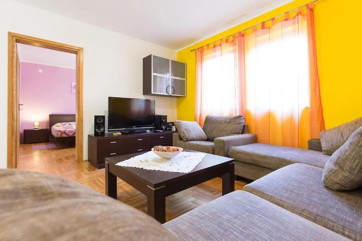 Apartment Lily-Close To The Beach Vantacici 0*,  Chorwacja