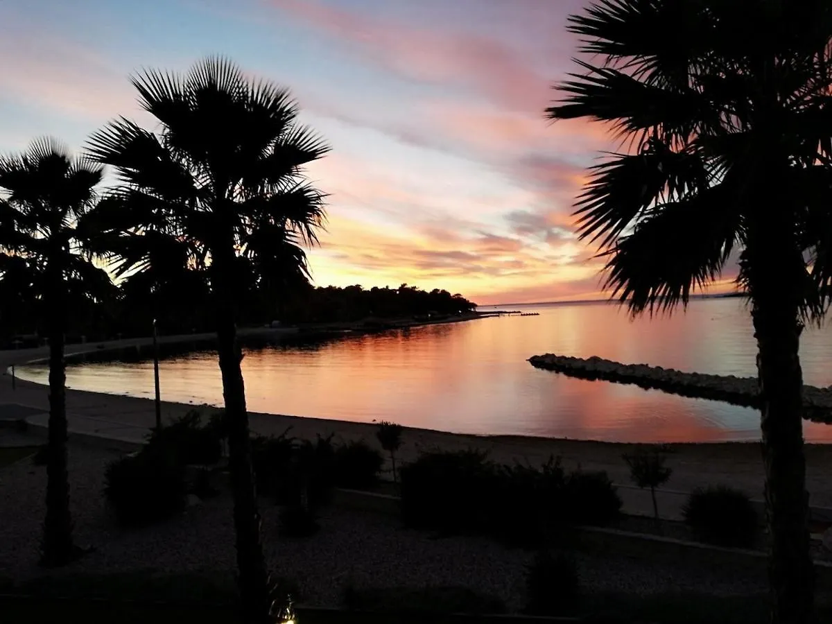 Apartment Lily-Close To The Beach Vantacici